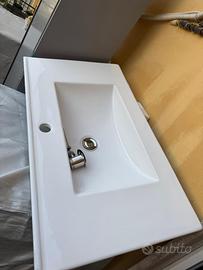 Lavello bagno completo di piletta