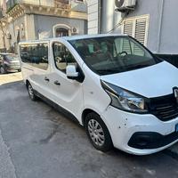 Renault Trafic 9 posti - anno 2016 -