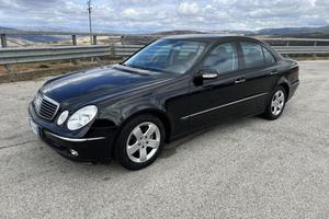 Mercedes E270