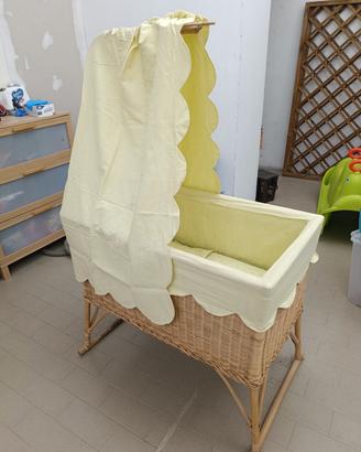 Culla in vimini a baldacchino 