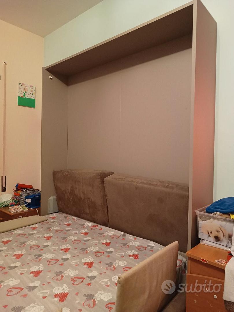 Letto a scomparsa matrimoniale con divano - Arredamento e Casalinghi In  vendita a Roma