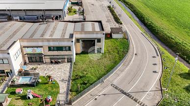 CAPANNONE A MASSALENGO