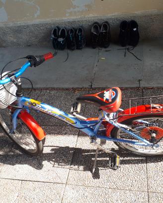 Bicicletta Bottecchia bambino/a azzurra con cestin