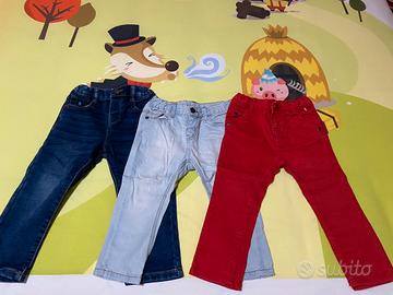 Tre paia di pantaloni bambino