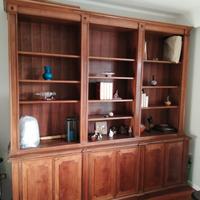 Libreria biblioteca a giorno antica