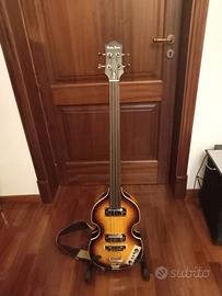 Harley Benton violin bass fretless
