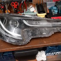 faro anteriore  toyota corolla