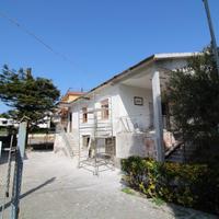 PORZIONE DI BIFAMILIARE A CAPACCIO