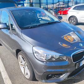 bmw 225xe ibrida 