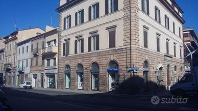 MONOLOCALE IN CENTRO A SAN BENEDETTO DEL TRONTO