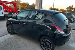 lancia Y hybrid
