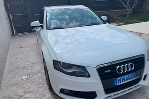 Audi A4 2.0 TDI S LINE