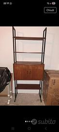 libreria anni 60 stile scandinavo