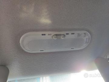 Plafoniera anteriore DACIA SANDERO del 2012