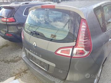 Portellone nudo RENAULT SCENIC del 2010