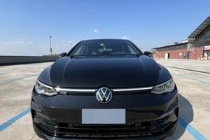 Volkswagen Golf 1.5 eTSI 130 CV DSG R-Line 2024