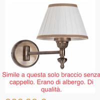 Applique da comodino con braccio snodabile