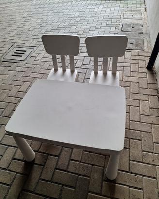 Ikea tavolino e sedie