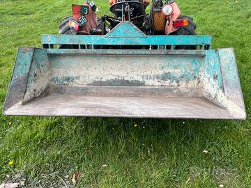 Pala idraulica trattore