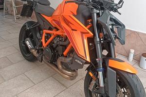 Super Duke 1390 R EVO