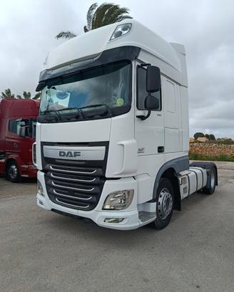Trattore stradale daf xf 106