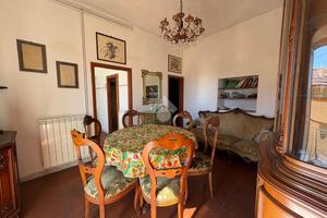 2 LOCALI A MONTE COMPATRI