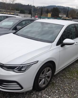 VOLKSWAGEN Golf 8 Berlina 2.0 TDI 150 CV DSG Uni