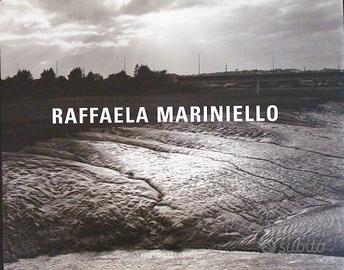 Monografia fotografica di Raffaela Mariniello