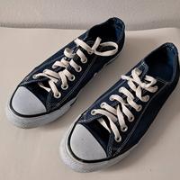 Converse Blu.