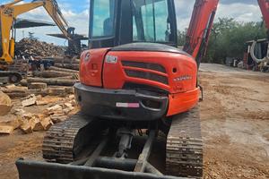 escavatore kubota 55