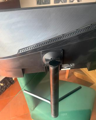 Monitor itek 24 pollici 144hz
