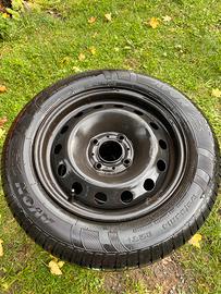 Gomme estive complete di cerchioni montate su C3