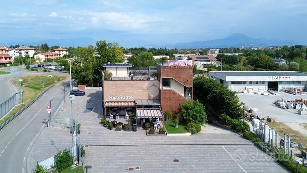 NEGOZIO A PESCHIERA DEL GARDA