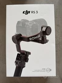 DJI RS3 + Impugnature SMALLRIG + custodia PGYTECH