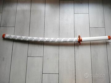 Katana giocattolo Rengoku Kyojuro (Demon Slayer)
