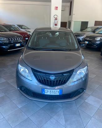 Lancia Ypsilon 1.0 FireFly 5 porte S&S Hybrid Silv