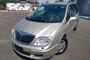 Lancia Phedra 2.0 MJT 136 CV Oro Plus cambio manua