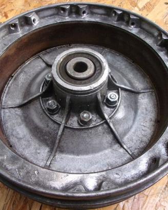Mozzo posteriore moto guzzi v7 sport anni 70