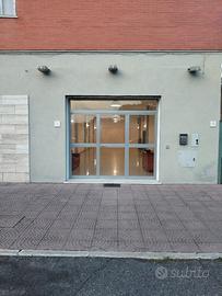 NEGOZIO ZONA CASILINA VICINO GRA ADIACENTE METRO c