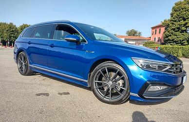 Passat Variant 2.0 TDI  2x R-Line + Pelle + Matrix