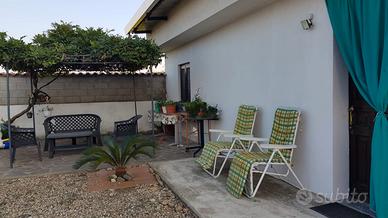 Bilocale con giardino e posto auto
