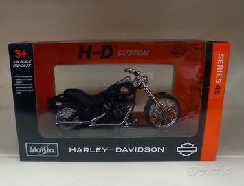 Harley Davidson HD Custom FXSTB Night Train 1:18
