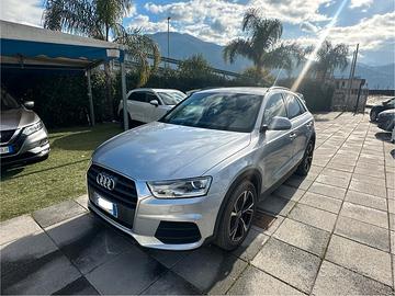 Audi Q3 2.0 TDI 150 CV QUATTRO S tronic FARI LED-N