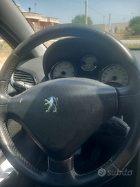 Peugeot macchina in buone condizioni