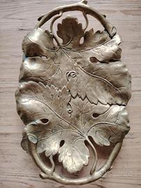 Centrotavola, svuotasche liberty in bronzo dorato 