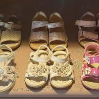 Scarpe e sandali estivi 10 paia vera pelle n.20/21