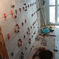 Installazione di piastrelle