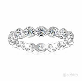 Anello Eternità Moissanite in Argento 925