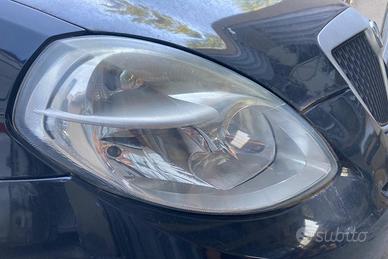 FARO ANTERIORE DESTRO LANCIA Ypsilon 3° Serie FAR