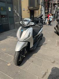 Motorino Beverly hpe 300 2023 trattabile